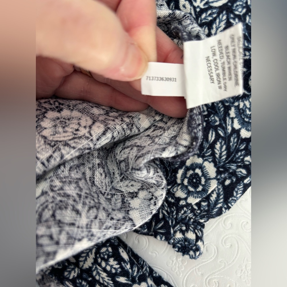 Falls Creek Floral Dark Navy/White Popover Split Neck Linen Blend Hi-low Hem XL - Picture 8 of 10